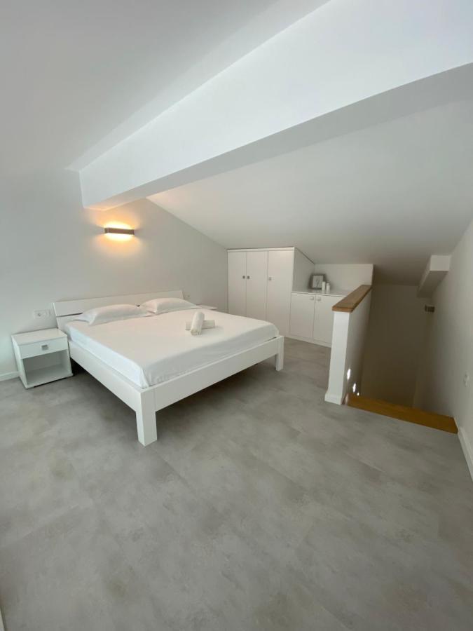Divine Moments Apartment พิสัก ภายนอก รูปภาพ
